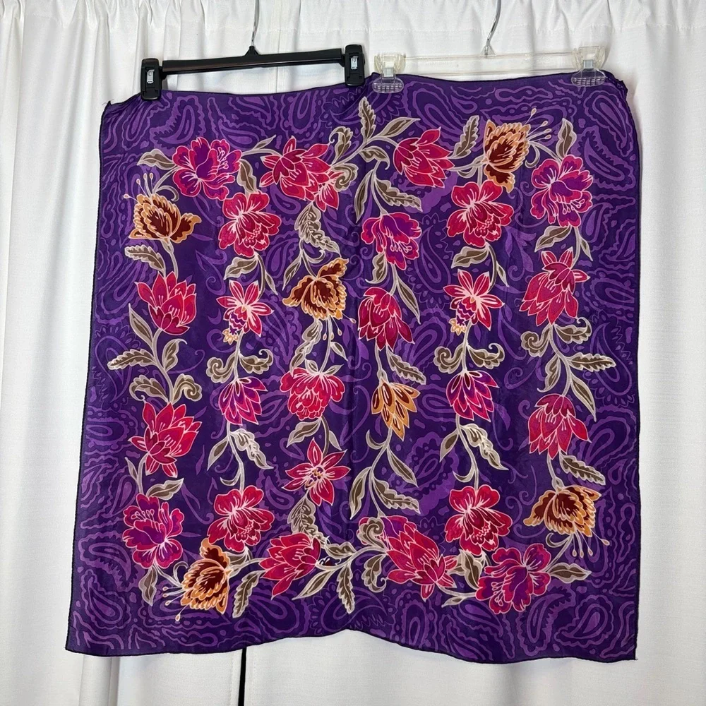 Oscar de la Renta Silk Scarf Purple Paisley Floral Made In Japan Vintage Luxury